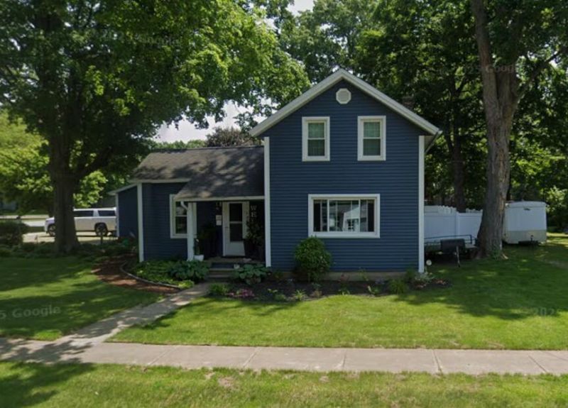 230 E Vienna Street, Schoolcraft, MI 49087 Main Photo