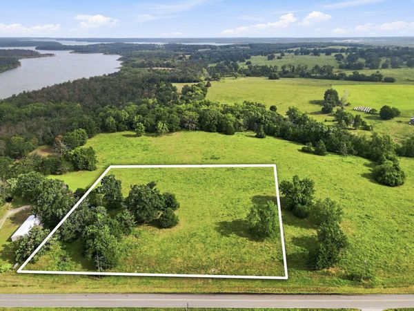 000 E State Highway 215 , Aldrich, MO 65601