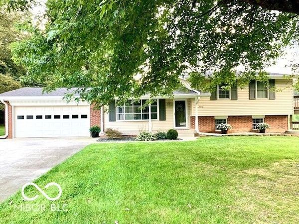 10701 S 400 W, Columbus, IN 47201