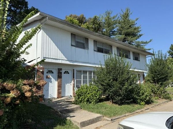 500 N Westridge Drive , Carbondale, IL 62901