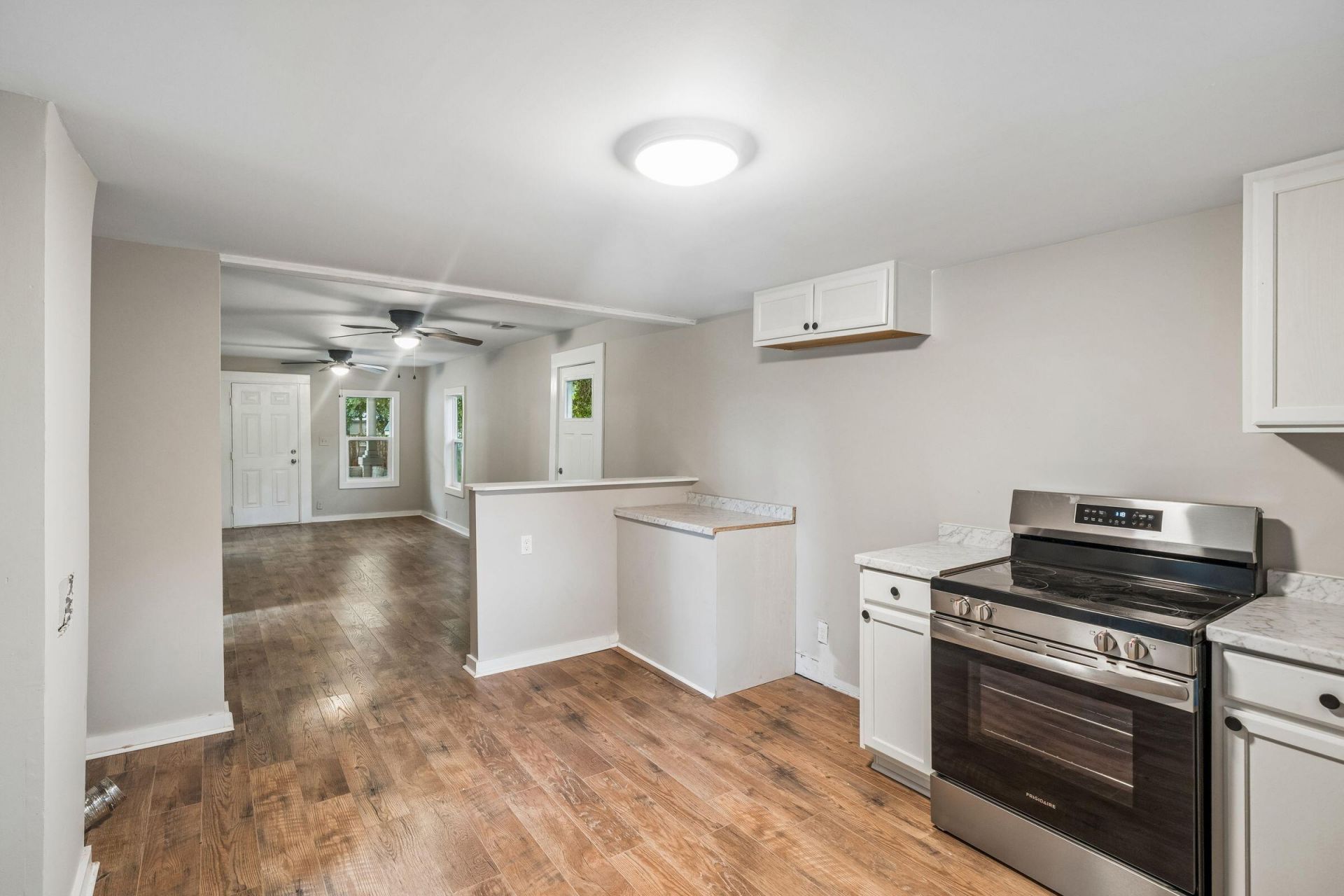 4717 Mint Avenue Photo 13