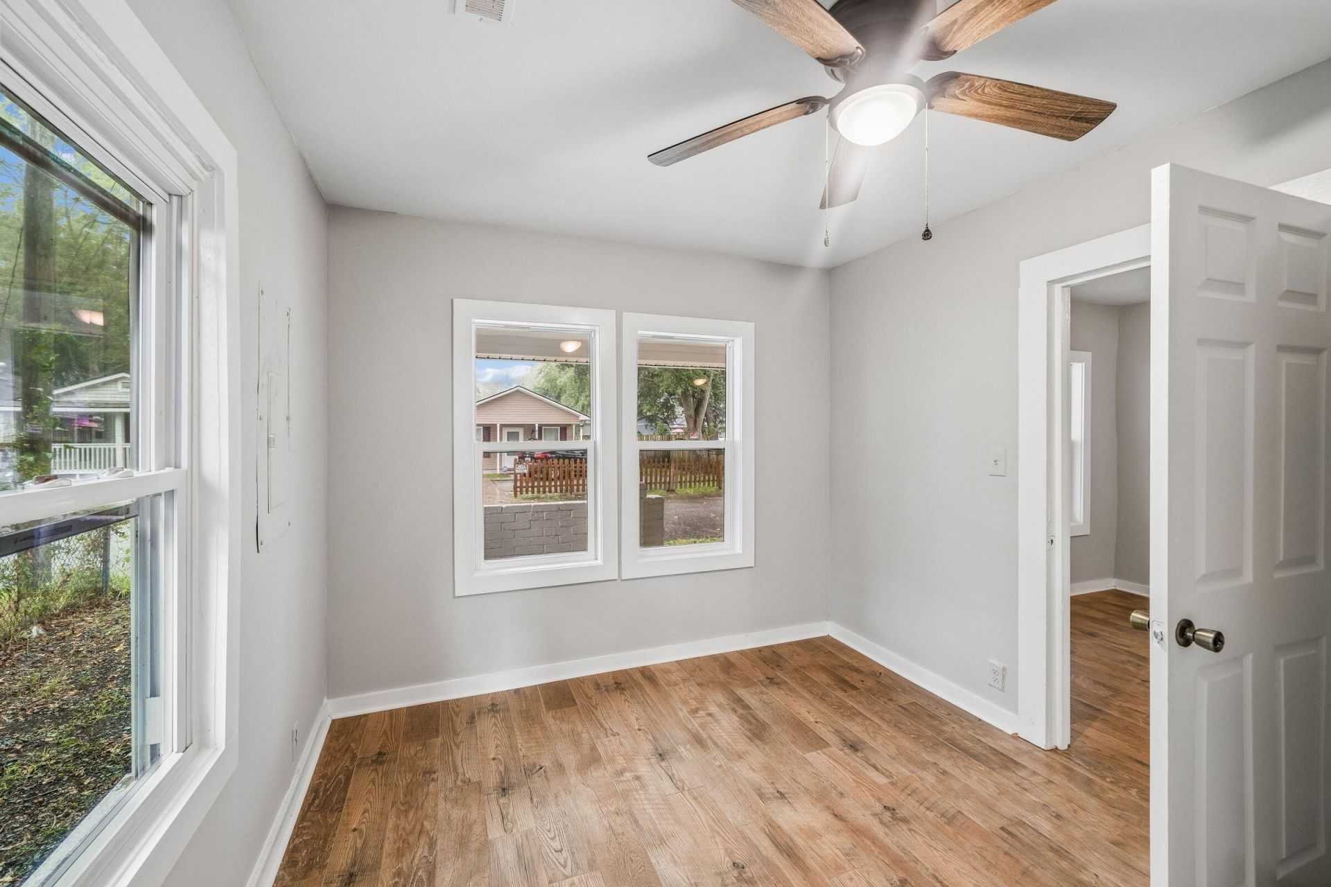 4717 Mint Avenue Photo 25