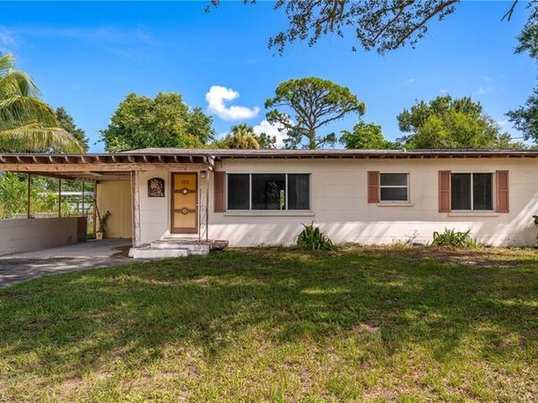 122 Evergreen RD , NORTH FORT MYERS, FL 33903