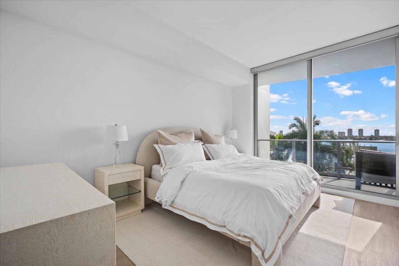 220 Lake Shore Drive, Unit 710, West Palm Beach, FL 33403 Photo