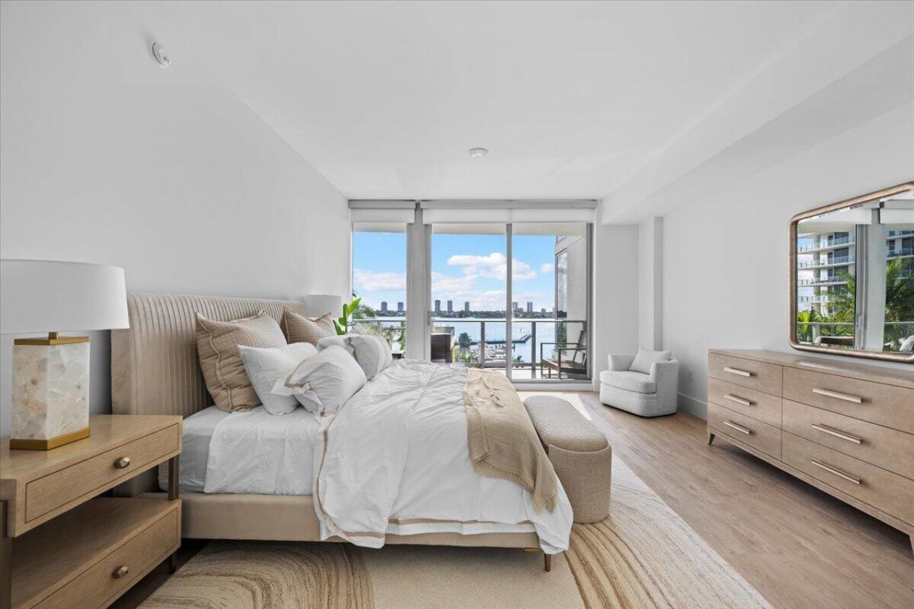 220 Lake Shore Drive, Unit 710, West Palm Beach, FL 33403 Photo