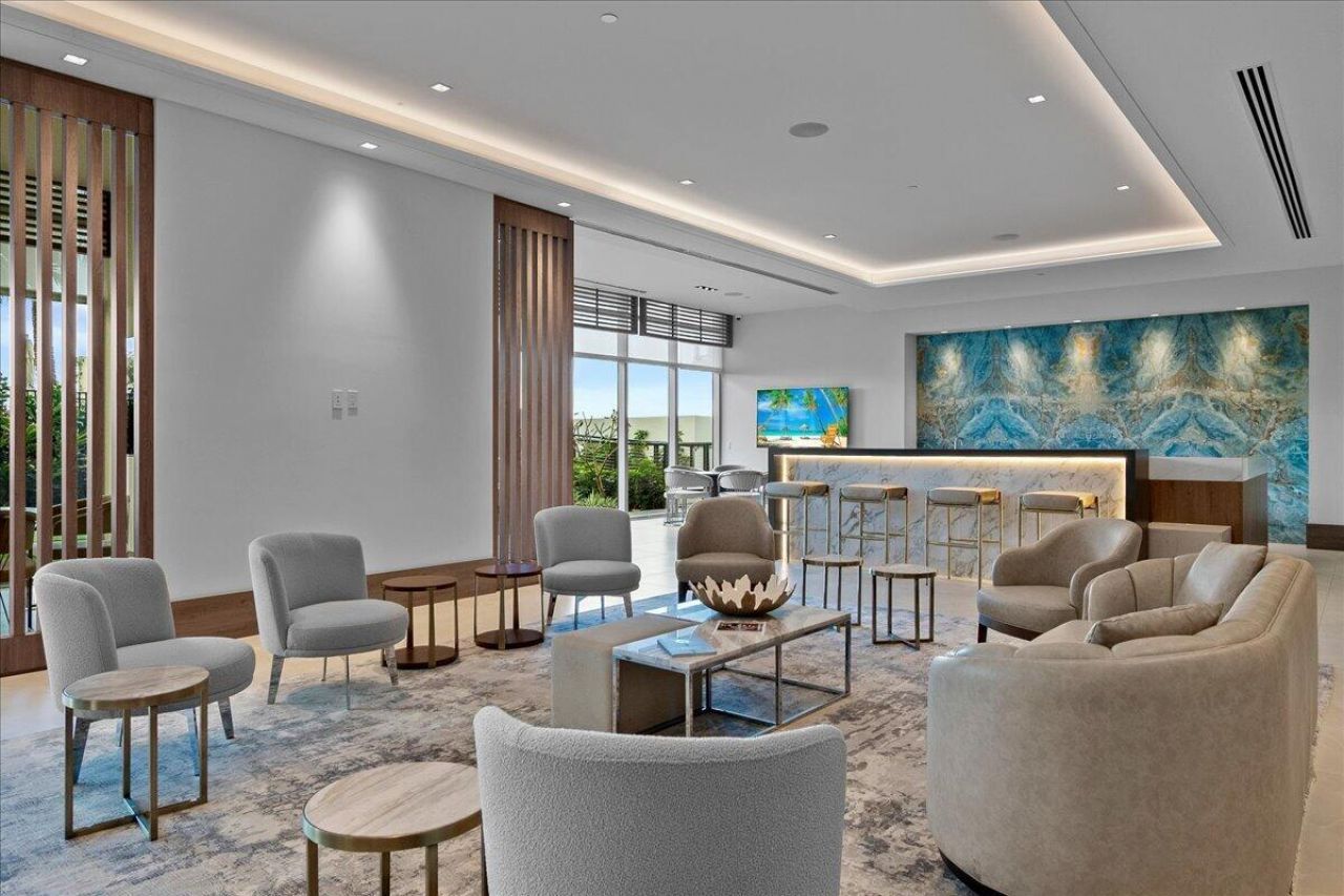 220 Lake Shore Drive, Unit 710, West Palm Beach, FL 33403 Photo