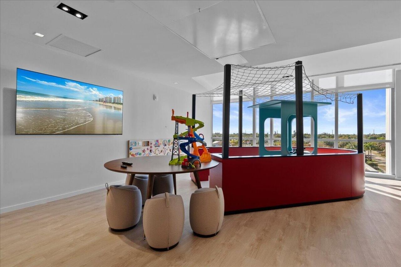 220 Lake Shore Drive, Unit 710, West Palm Beach, FL 33403 Photo
