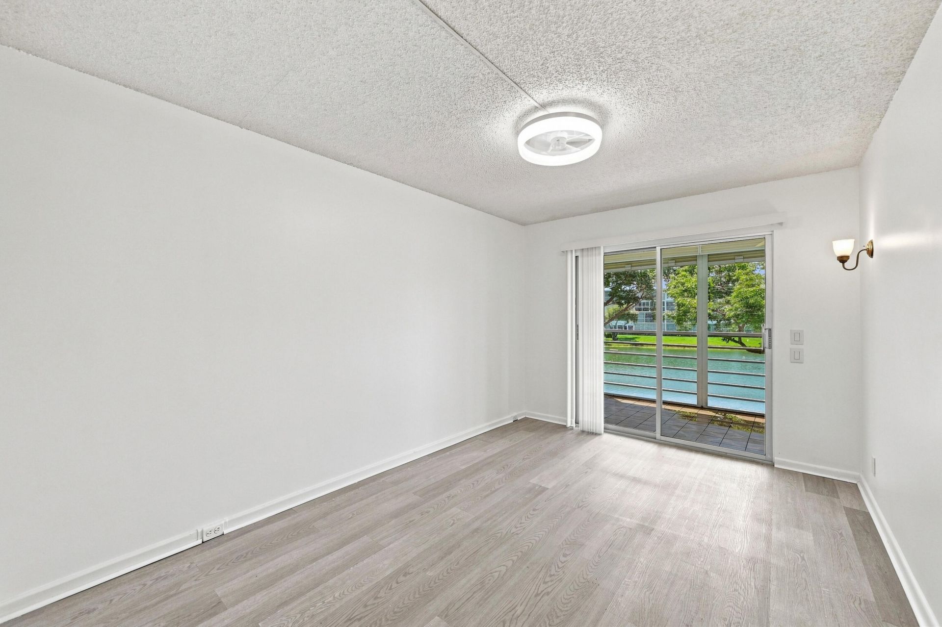 2035 Newcastle B, Boca Raton, FL 33434 Photo