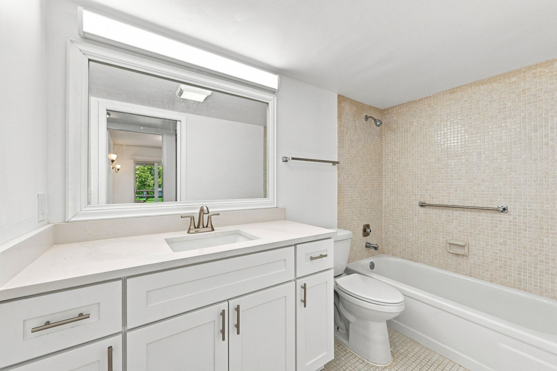 2035 Newcastle B, Boca Raton, FL 33434 Photo