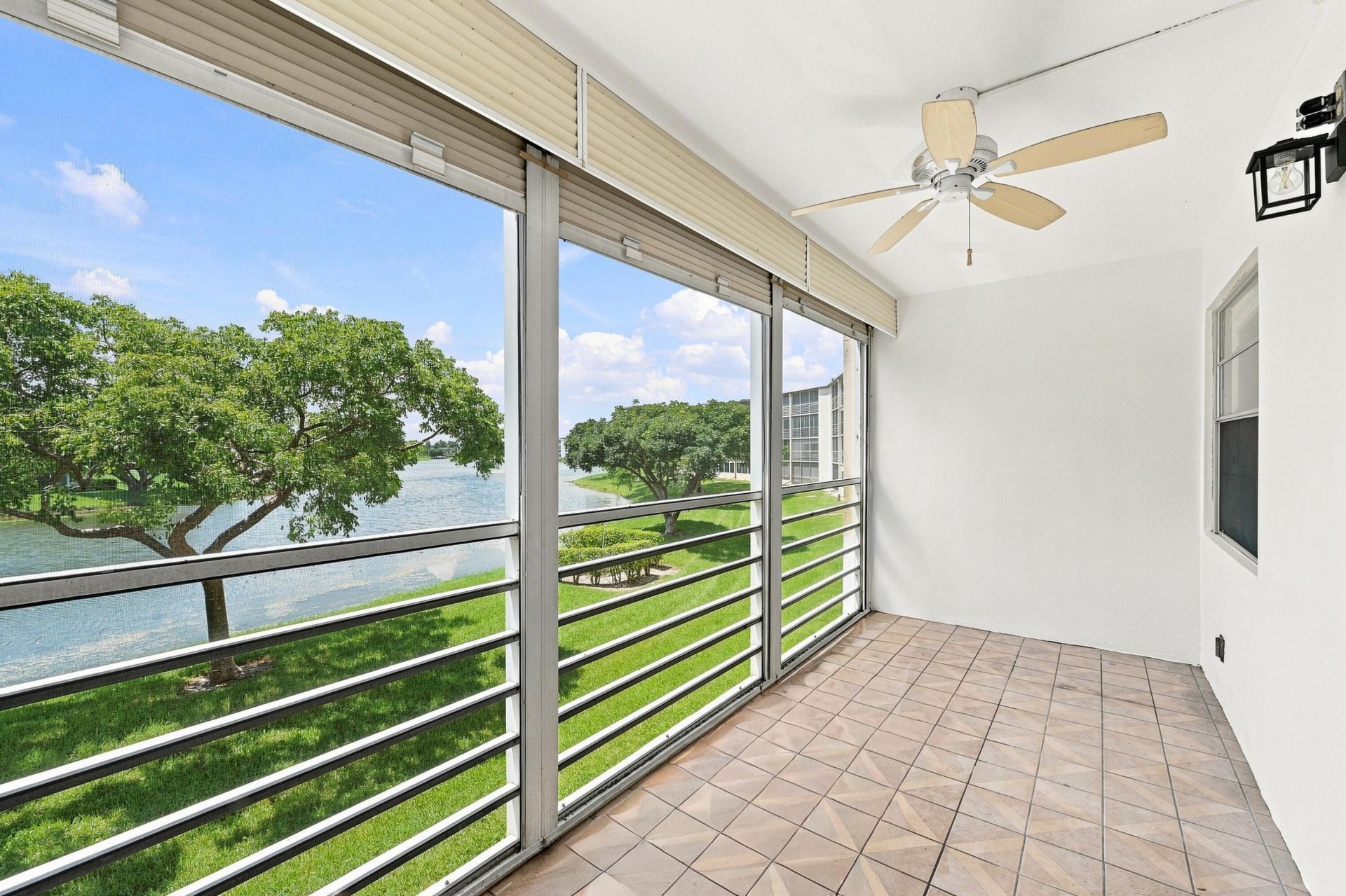 2035 Newcastle B, Boca Raton, FL 33434 Photo