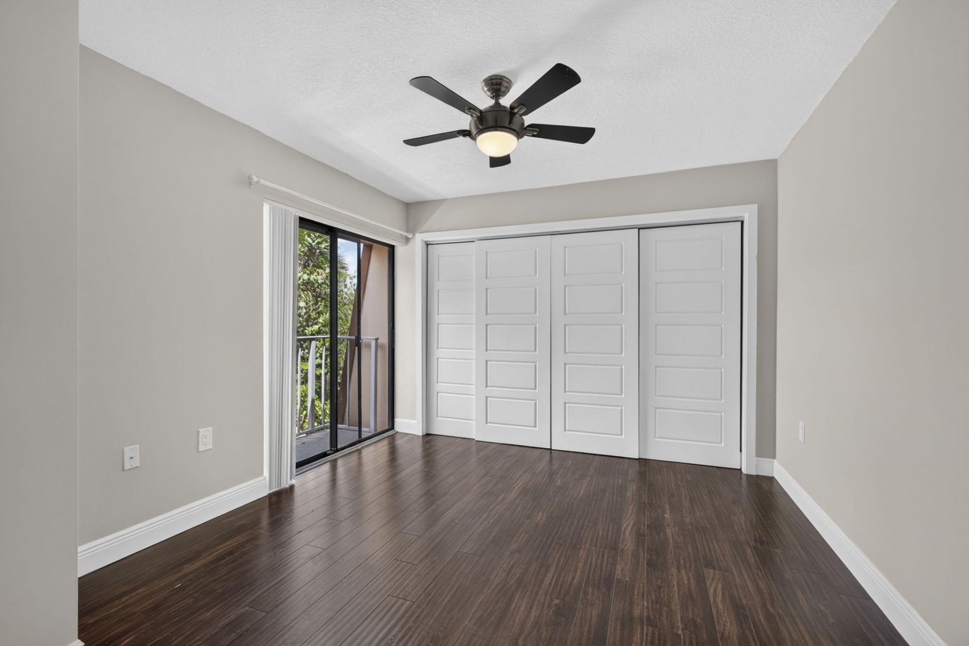 846 Blue Ridge Circle, West Palm Beach, FL 33409 Photo