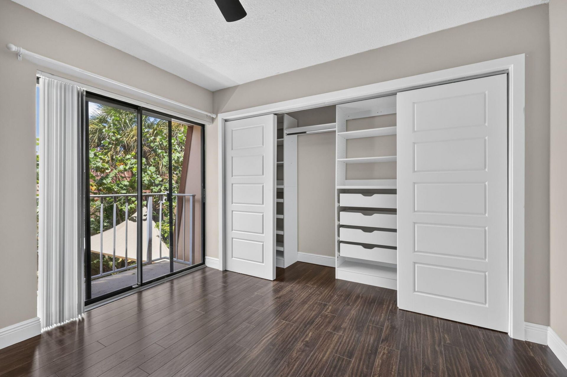 846 Blue Ridge Circle, West Palm Beach, FL 33409 Photo