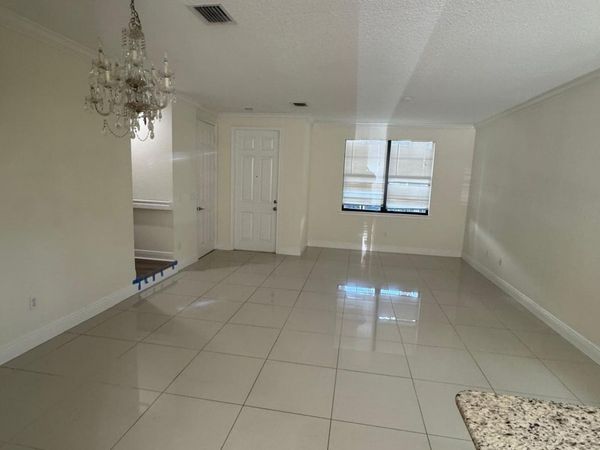 2723 NE 14th Street, Unit 108, Pompano Beach, FL 33062