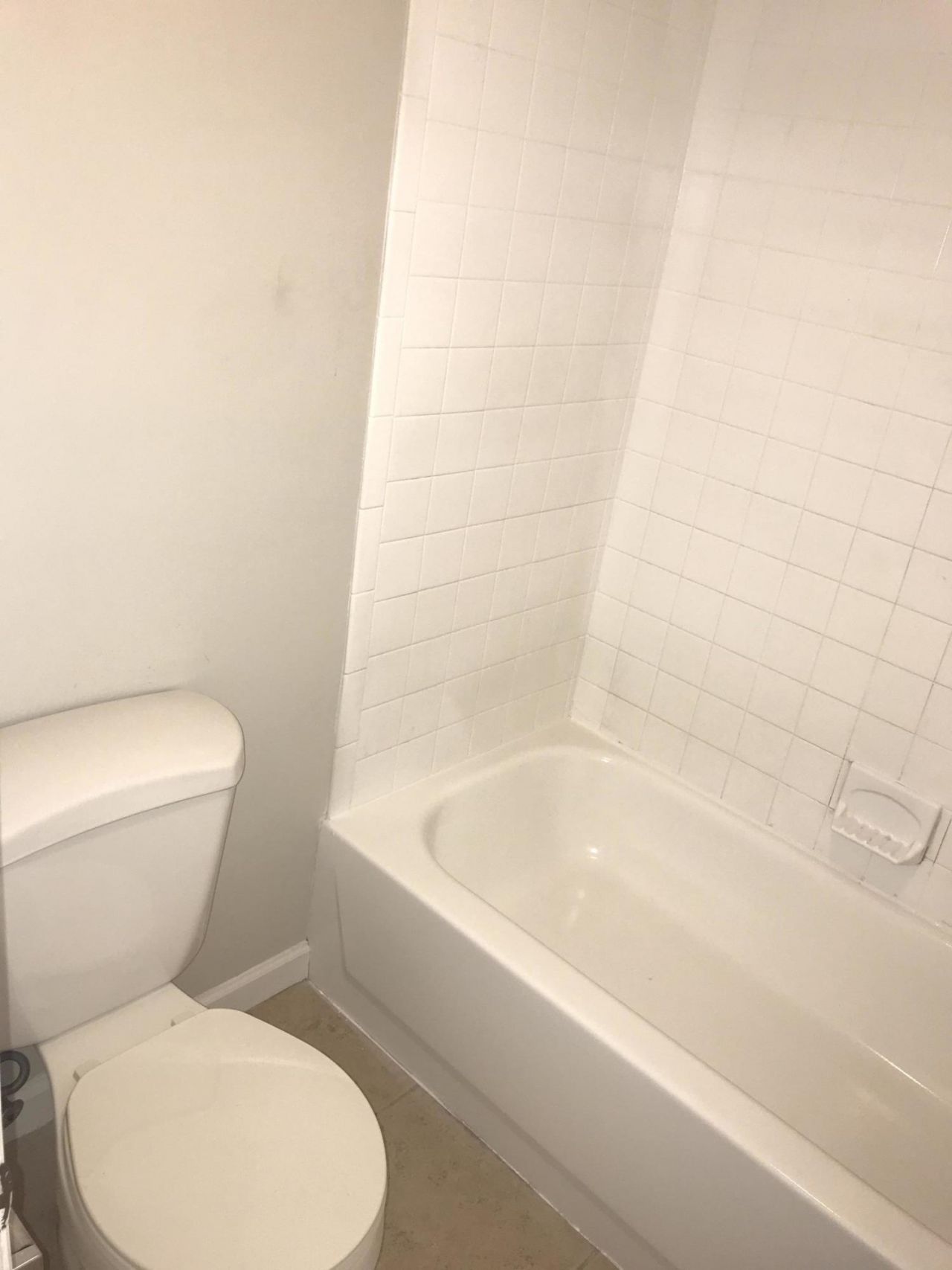 120 N Lakeside Drive, Unit Apartment, Lake Worth Beach, FL 33460 Photo