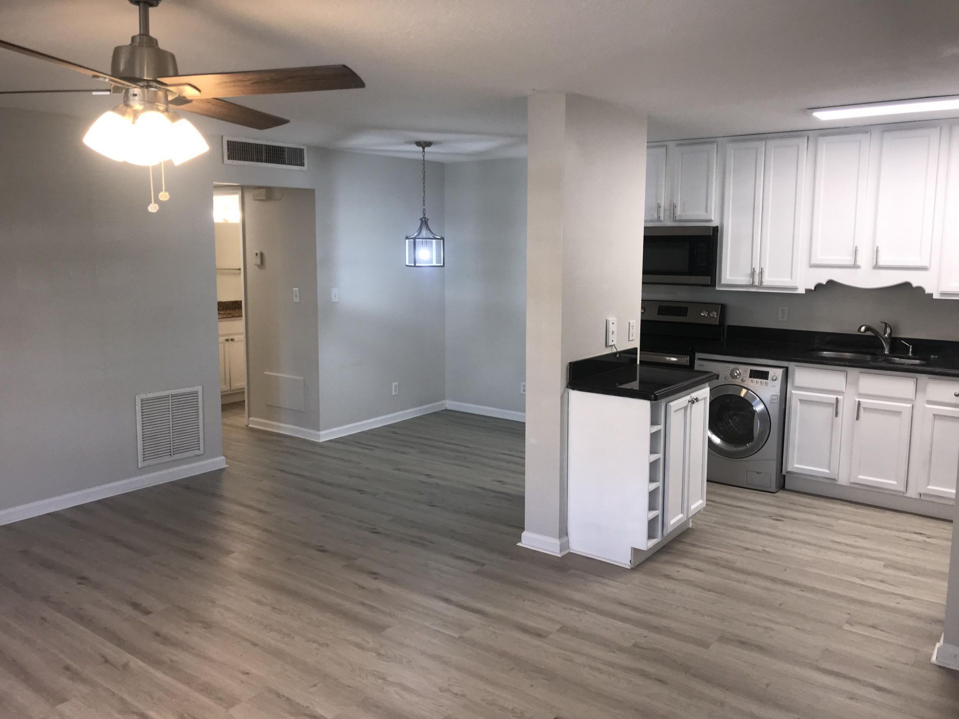 120 N Lakeside Drive, Unit Apartment, Lake Worth Beach, FL 33460 Photo