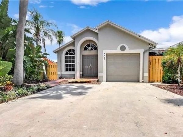 607 SW 15TH Street, Fort Lauderdale, FL 33315