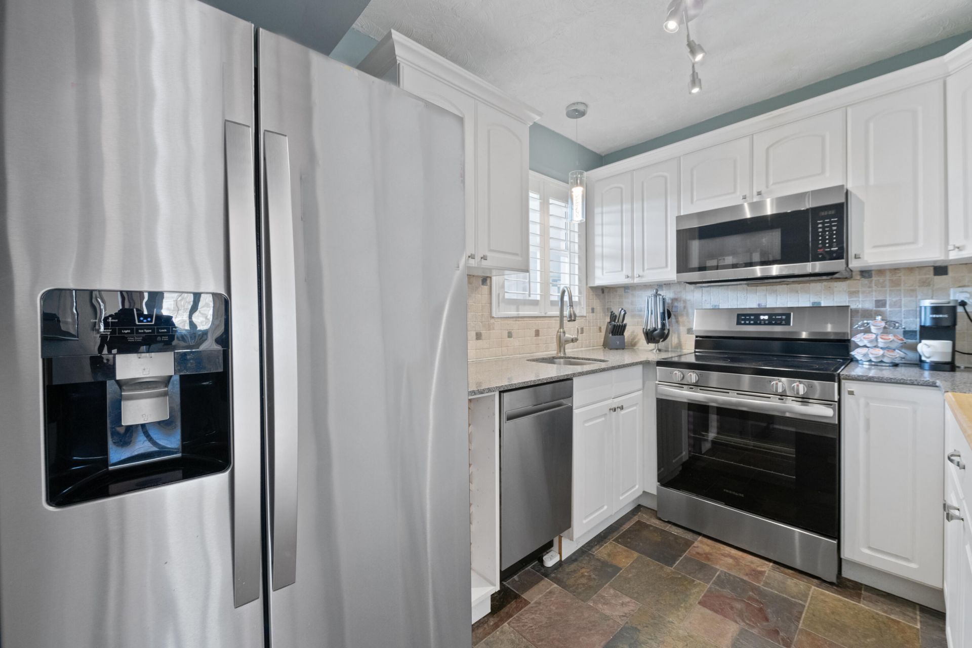 535 Hendricks Isle, Unit 106, Fort Lauderdale, FL 33301 Photo