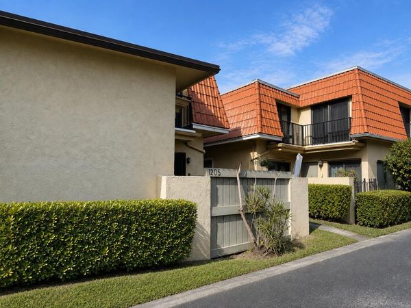4206 NW 114th Terrace, Unit 06, Coral Springs, FL 33065