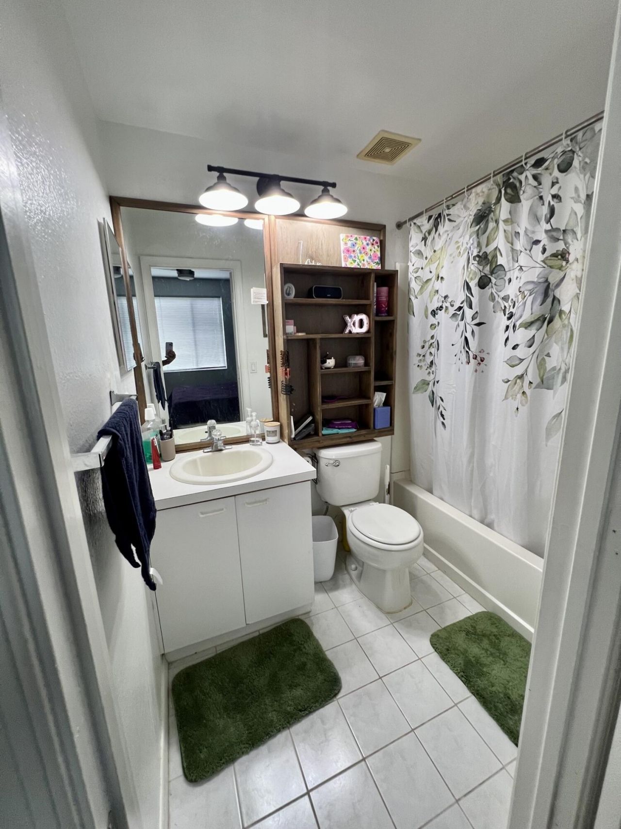 7844 Dixie Beach Circle, Tamarac, FL 33321 Photo