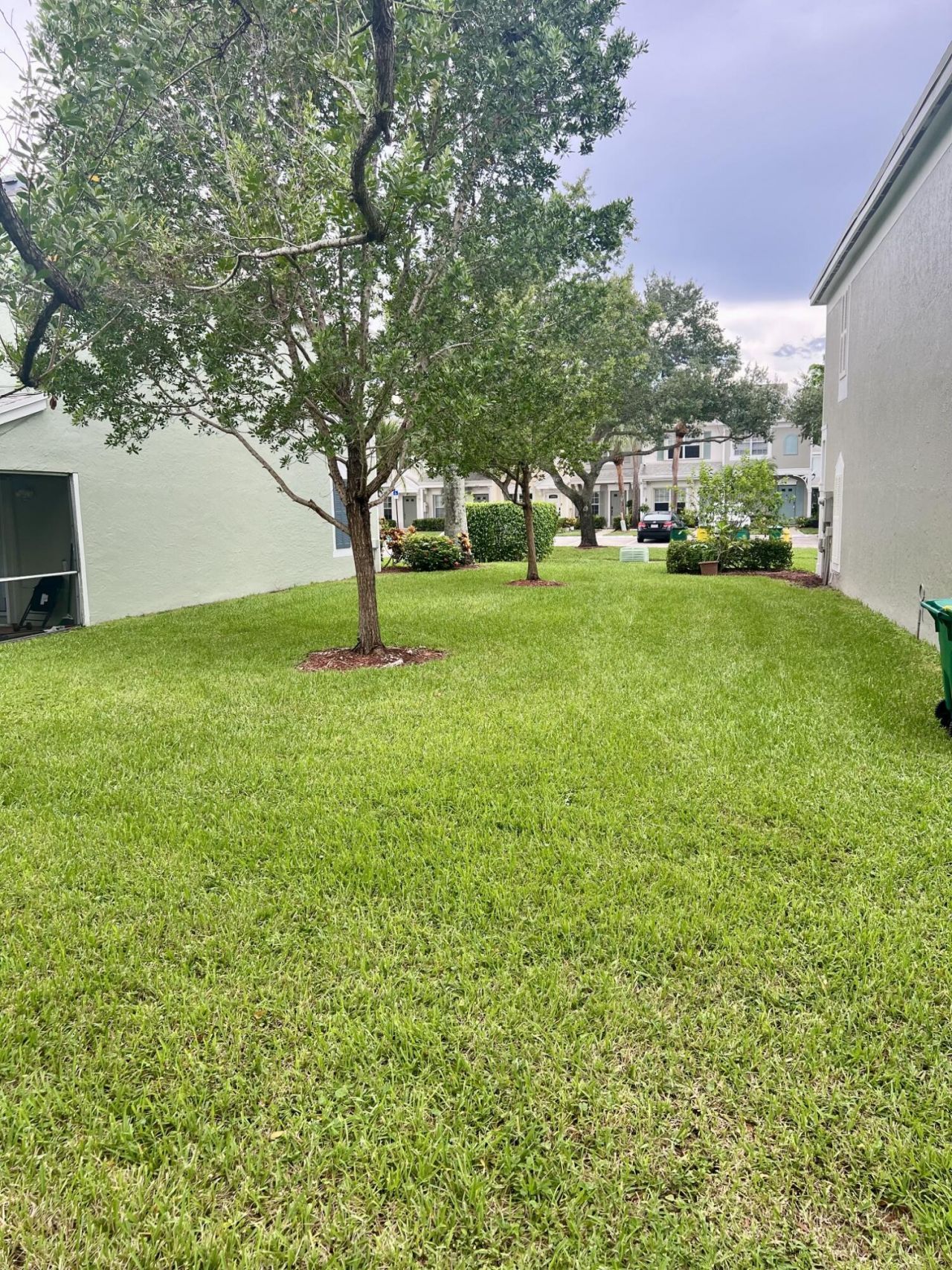 7844 Dixie Beach Circle, Tamarac, FL 33321 Photo