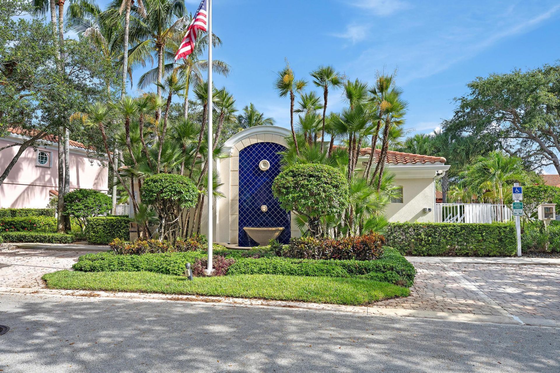68 Live Oak Circle, Tequesta, FL 33469 Photo