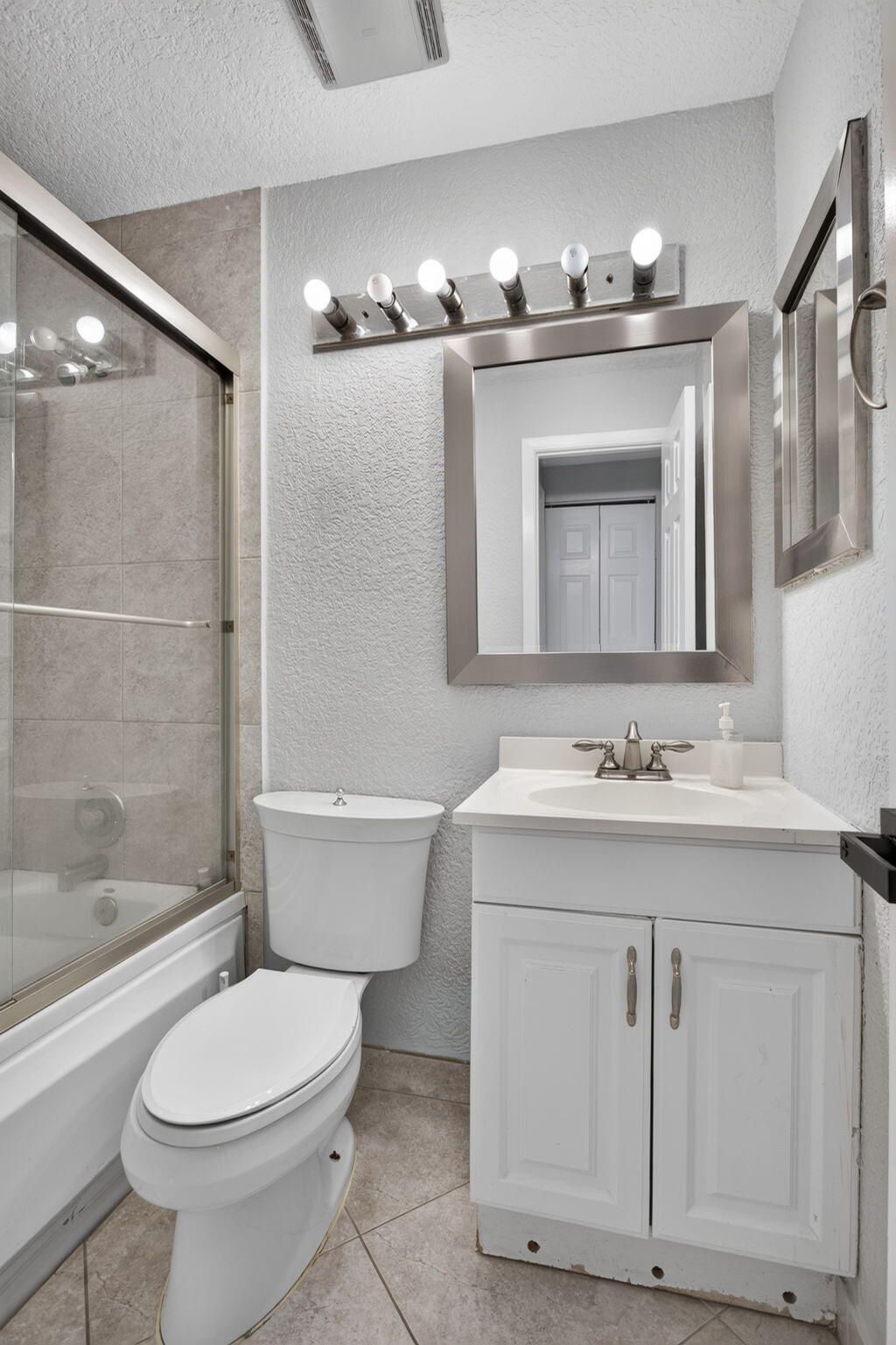 7516 NW 88th Terrace, Tamarac, FL 33321 Photo
