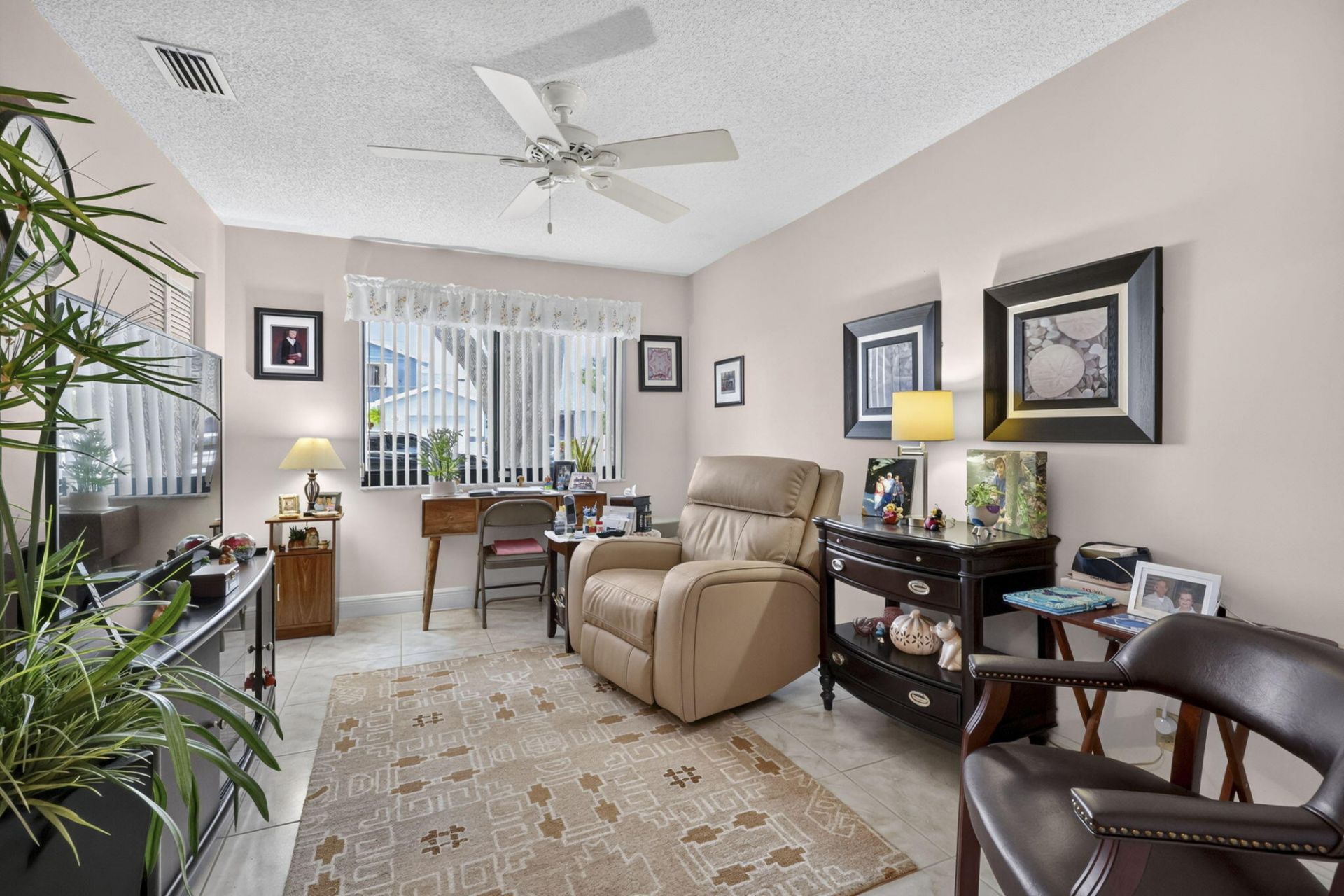 2641 Gately Drive W, Unit 1301, West Palm Beach, FL 33415 Photo