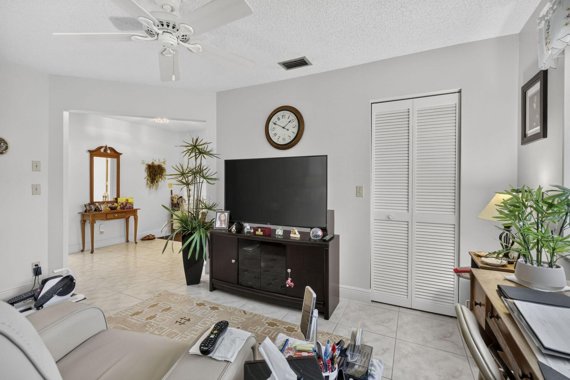 2641 Gately Drive W, Unit 1301, West Palm Beach, FL 33415 Photo