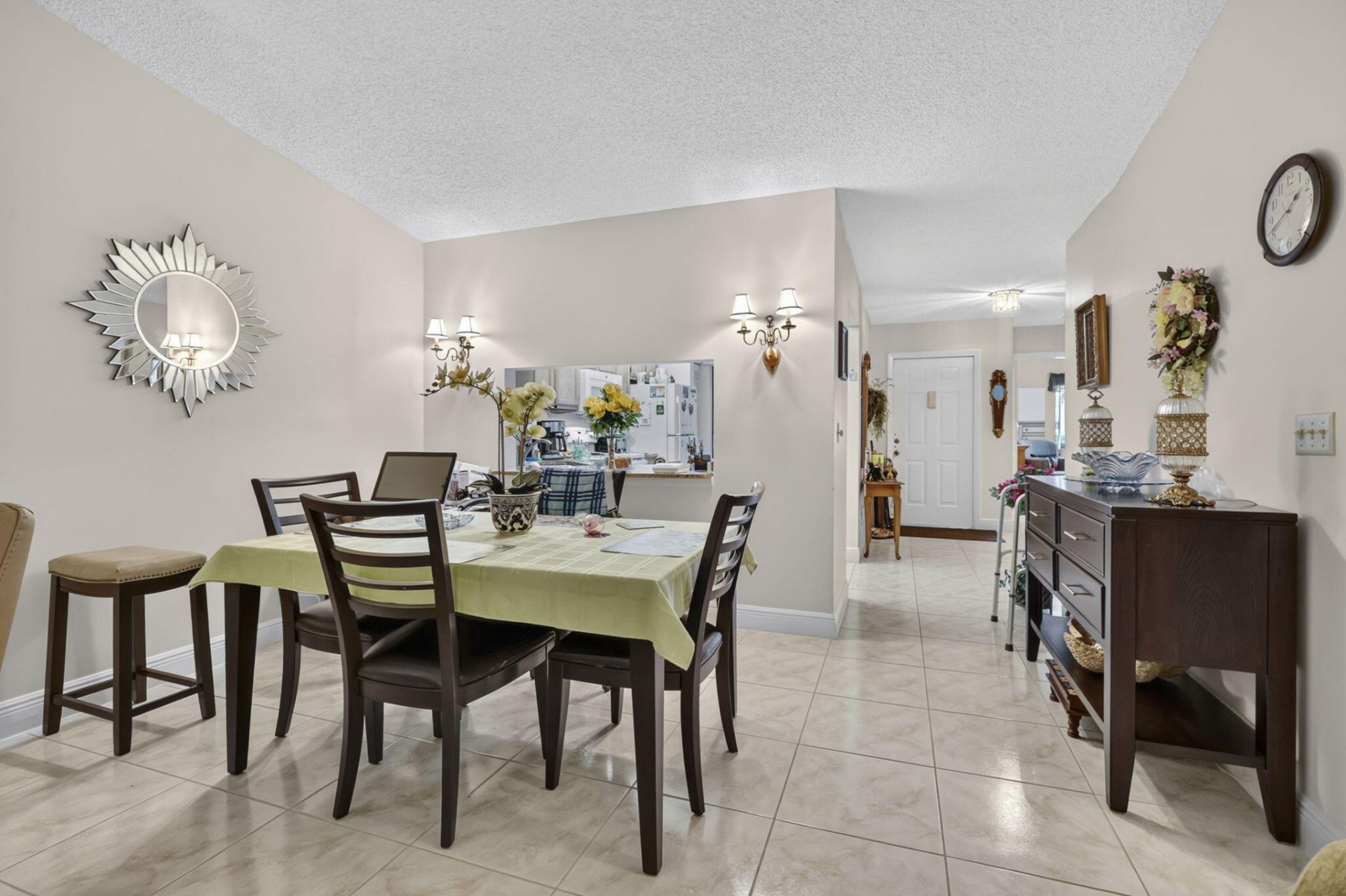 2641 Gately Drive W, Unit 1301, West Palm Beach, FL 33415 Photo