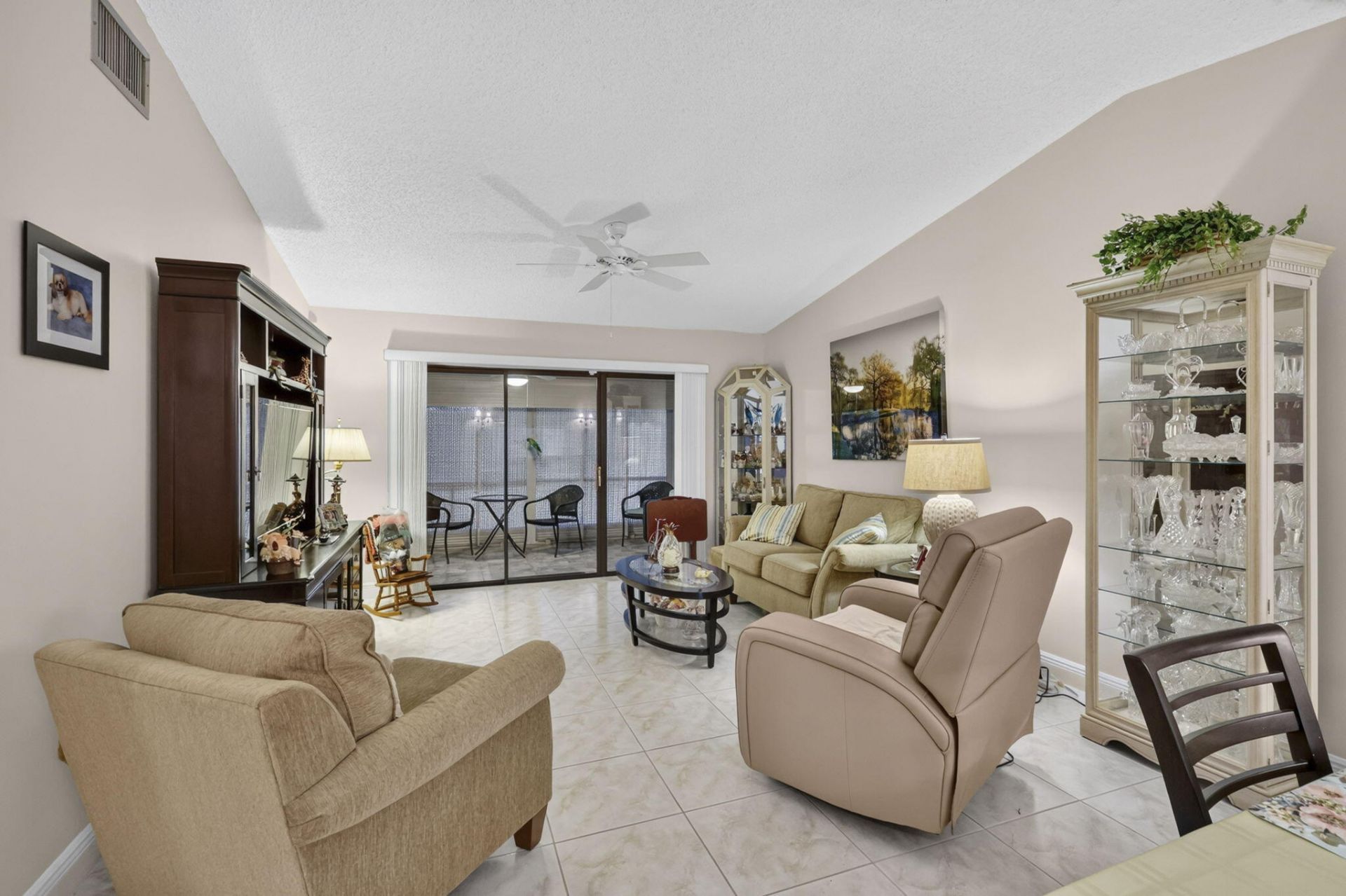 2641 Gately Drive W, Unit 1301, West Palm Beach, FL 33415 Photo
