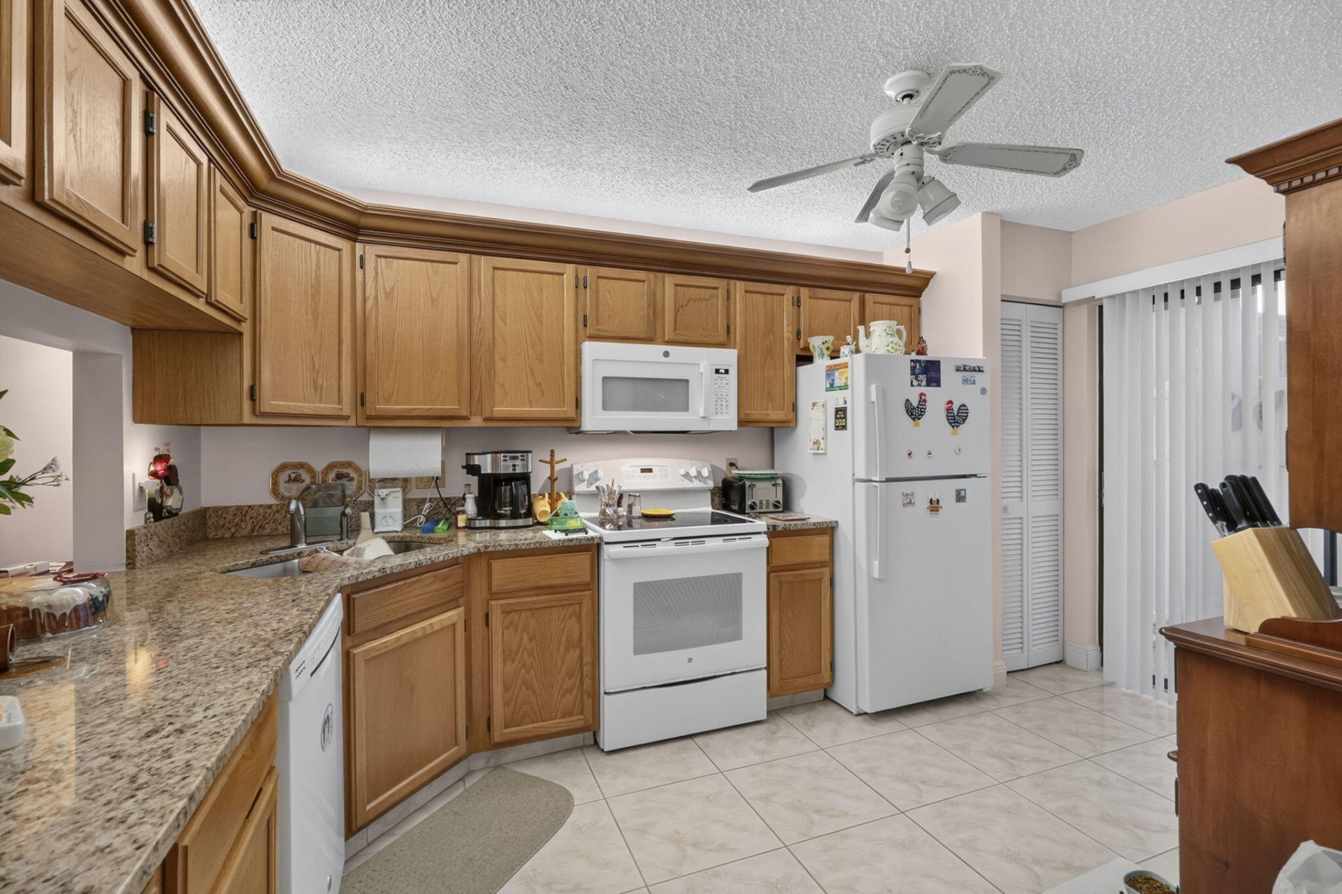 2641 Gately Drive W, Unit 1301, West Palm Beach, FL 33415 Photo