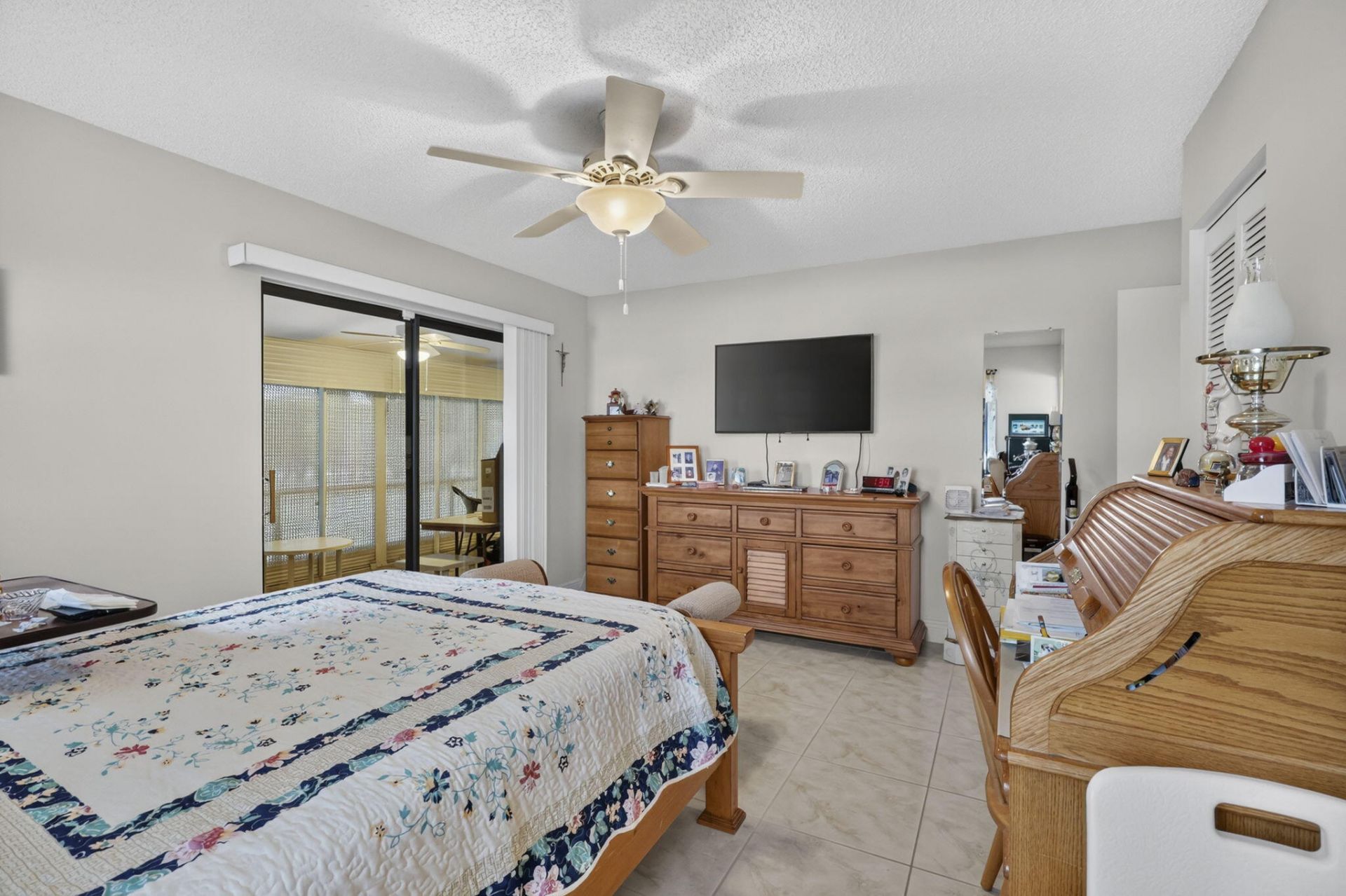2641 Gately Drive W, Unit 1301, West Palm Beach, FL 33415 Photo