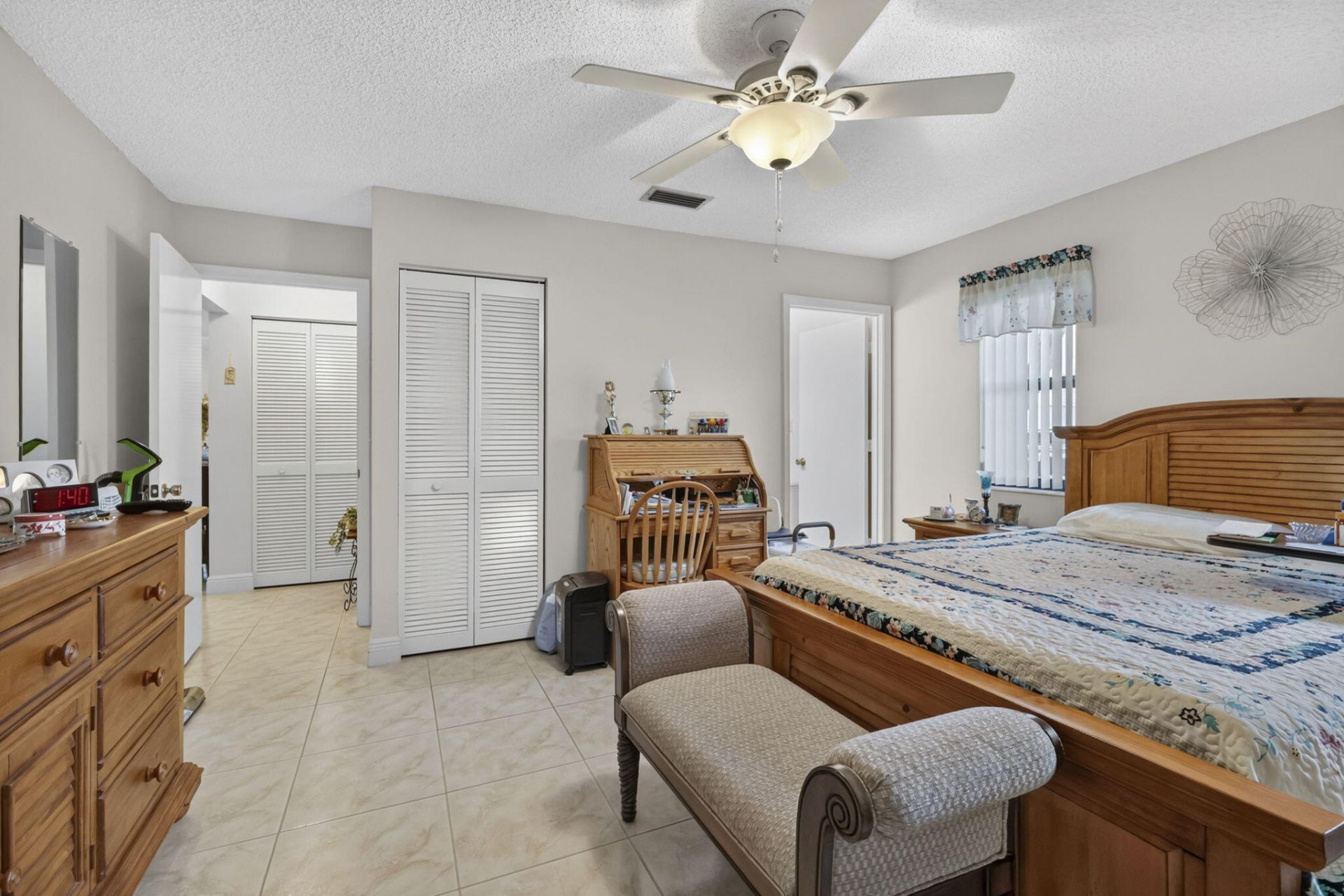 2641 Gately Drive W, Unit 1301, West Palm Beach, FL 33415 Photo