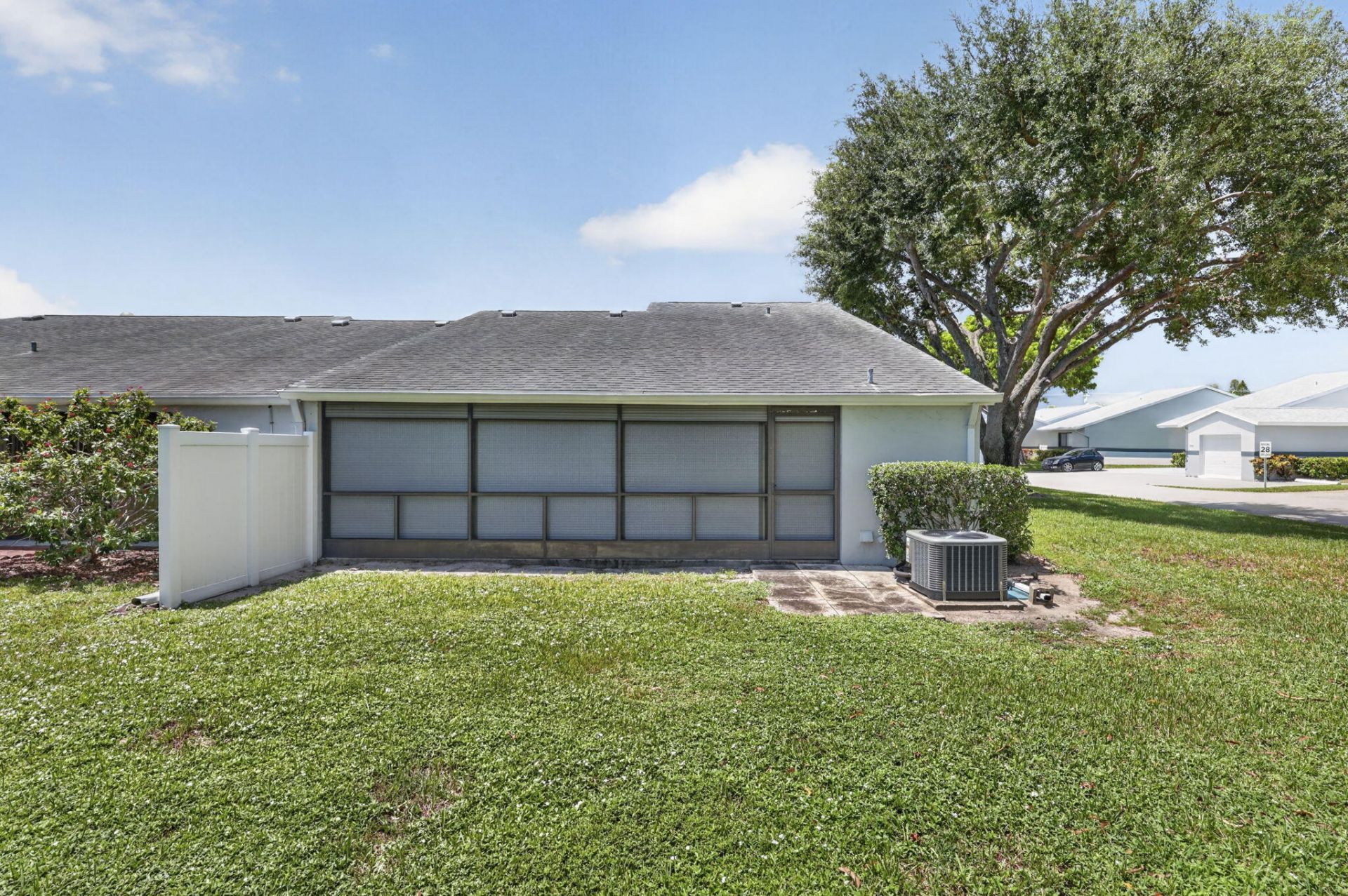 2641 Gately Drive W, Unit 1301, West Palm Beach, FL 33415 Photo