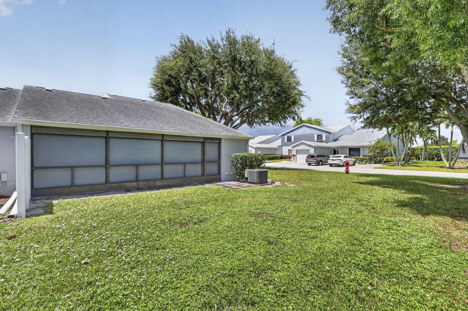 2641 Gately Drive W, Unit 1301, West Palm Beach, FL 33415 Photo