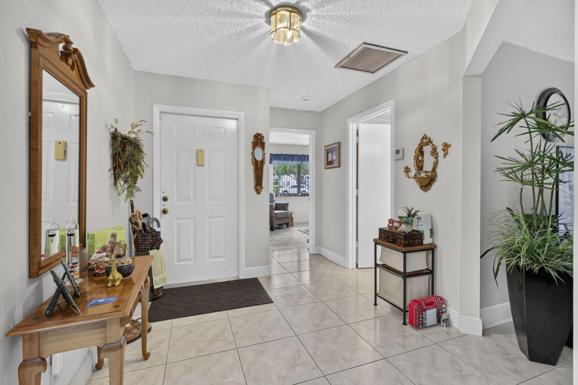 2641 Gately Drive W, Unit 1301, West Palm Beach, FL 33415 Photo