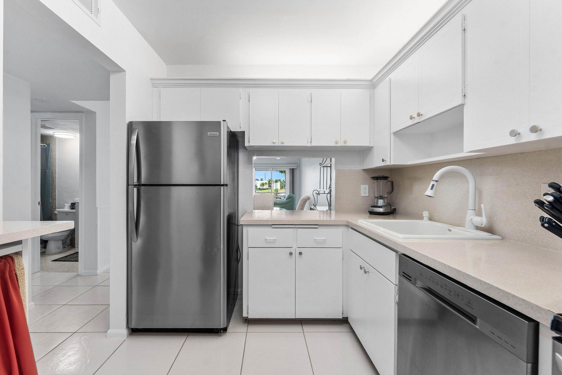 29 Yacht Club Drive, Unit 304, North Palm Beach, FL 33408 Photo