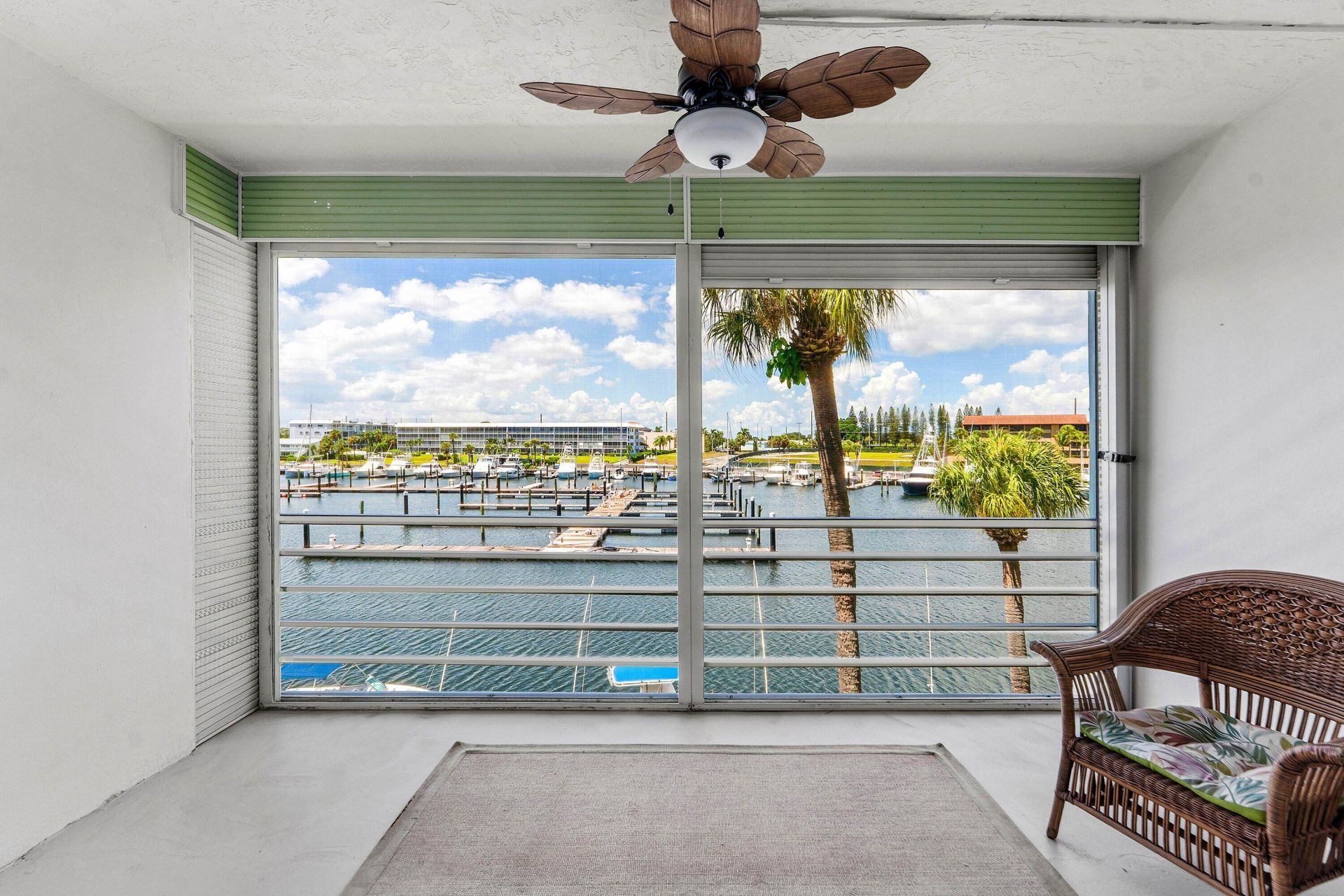 29 Yacht Club Drive, Unit 304, North Palm Beach, FL 33408 Photo