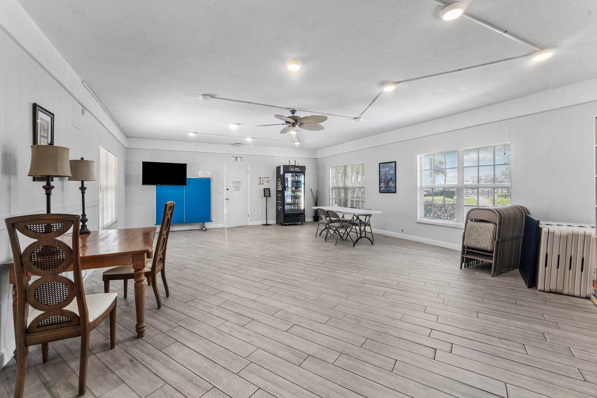 29 Yacht Club Drive, Unit 304, North Palm Beach, FL 33408 Photo