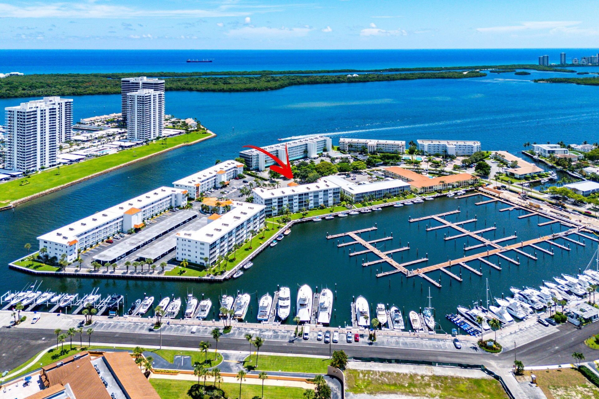 29 Yacht Club Drive, Unit 304, North Palm Beach, FL 33408 Photo
