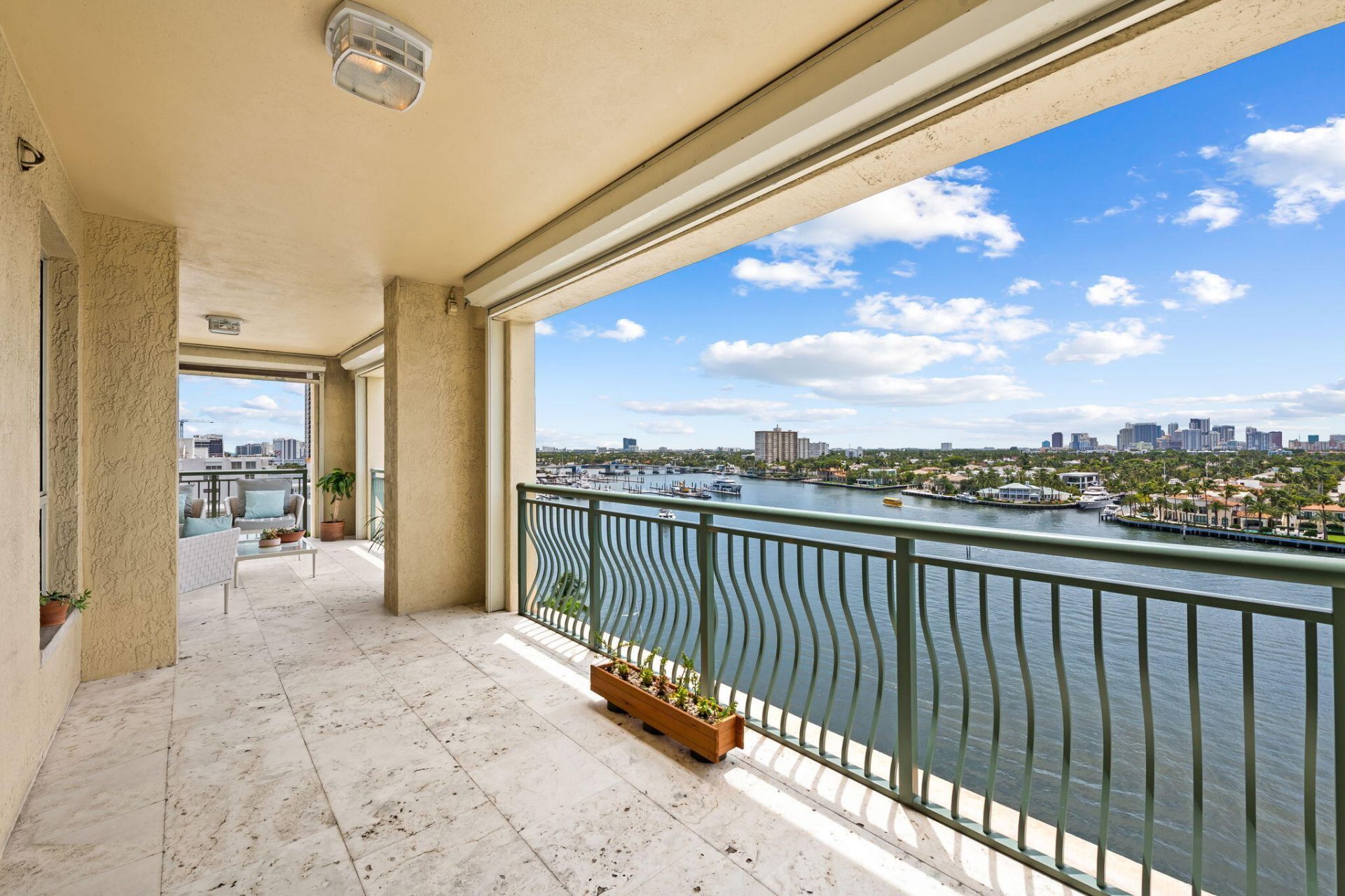 209 N Birch Road, Unit 1002, Fort Lauderdale, FL 33304 Photo
