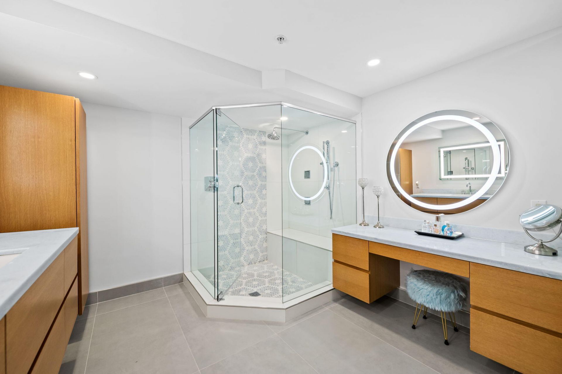 209 N Birch Road, Unit 1002, Fort Lauderdale, FL 33304 Photo