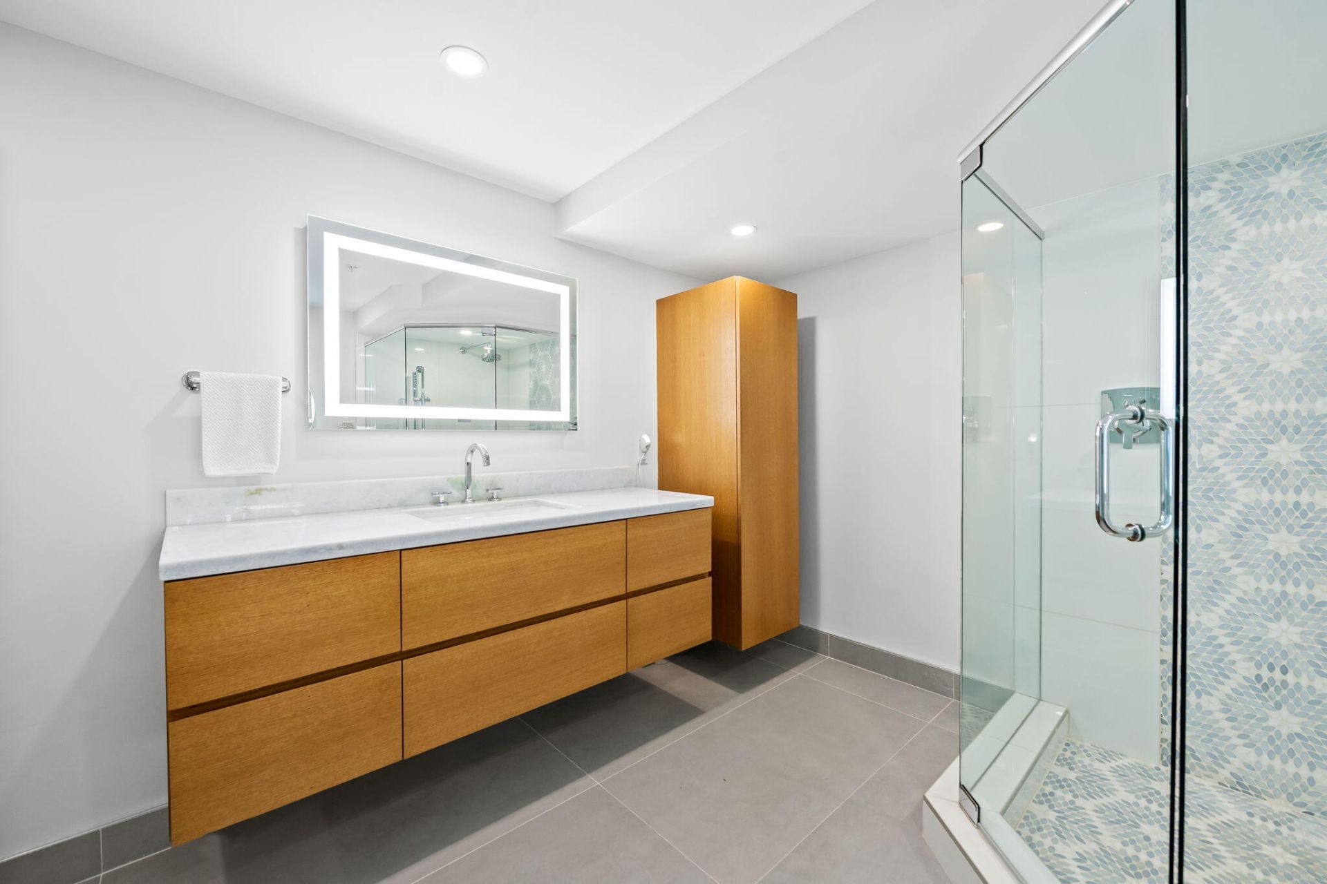 209 N Birch Road, Unit 1002, Fort Lauderdale, FL 33304 Photo