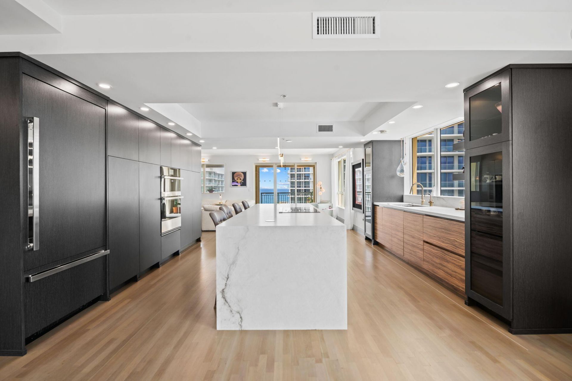 209 N Birch Road, Unit 1002, Fort Lauderdale, FL 33304 Photo