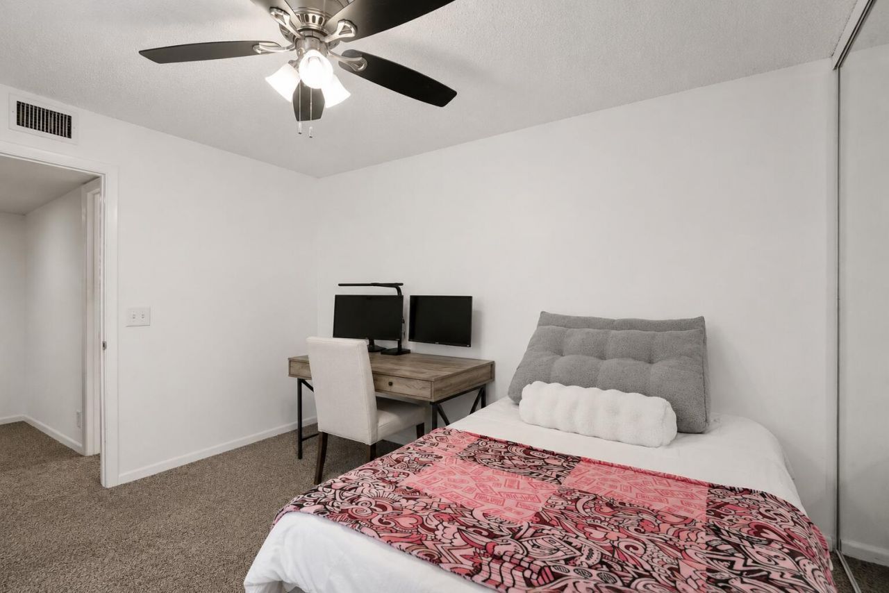 9993 NW 7th Street, Plantation, FL 33324 Photo