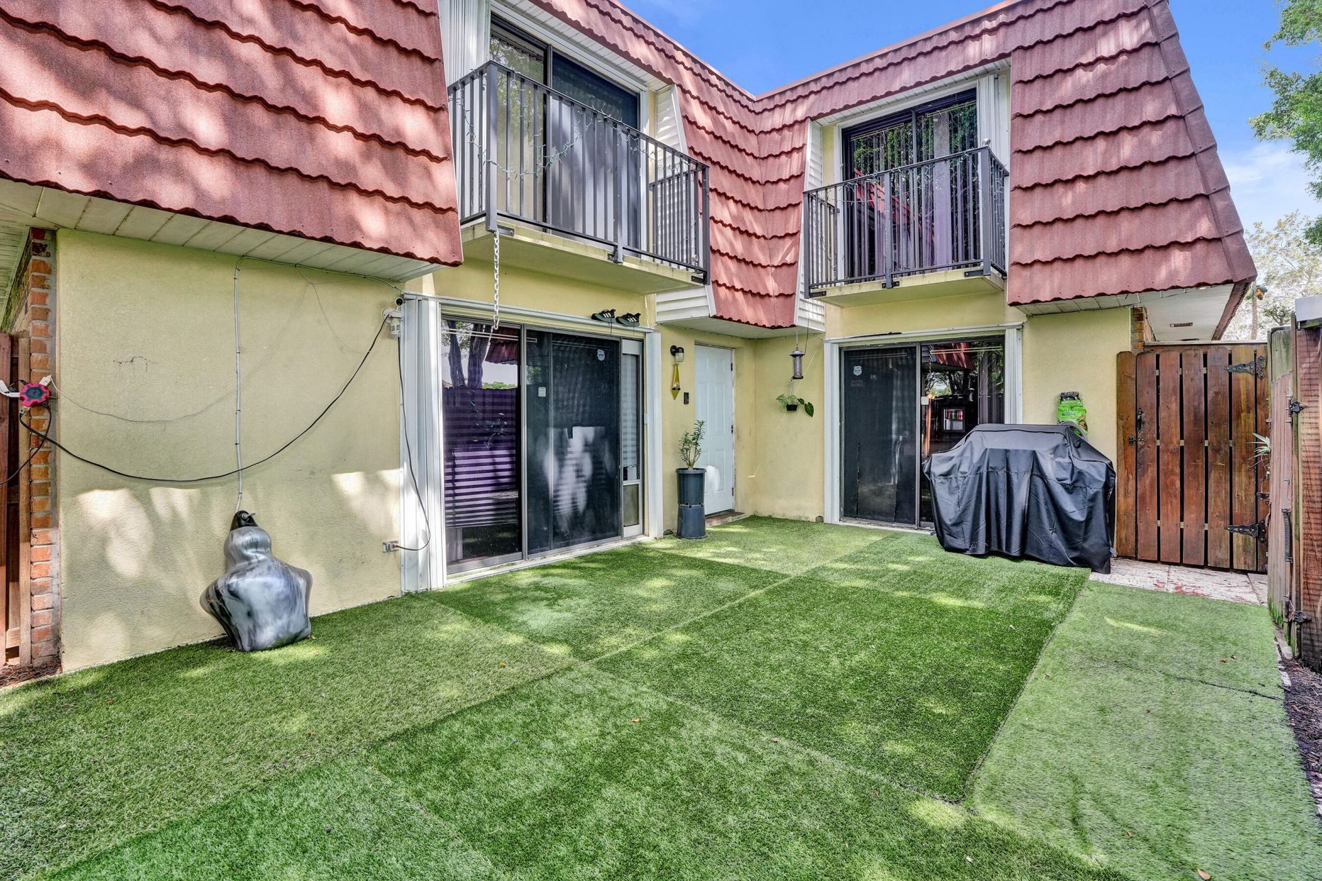 9993 NW 7th Street, Plantation, FL 33324 Photo