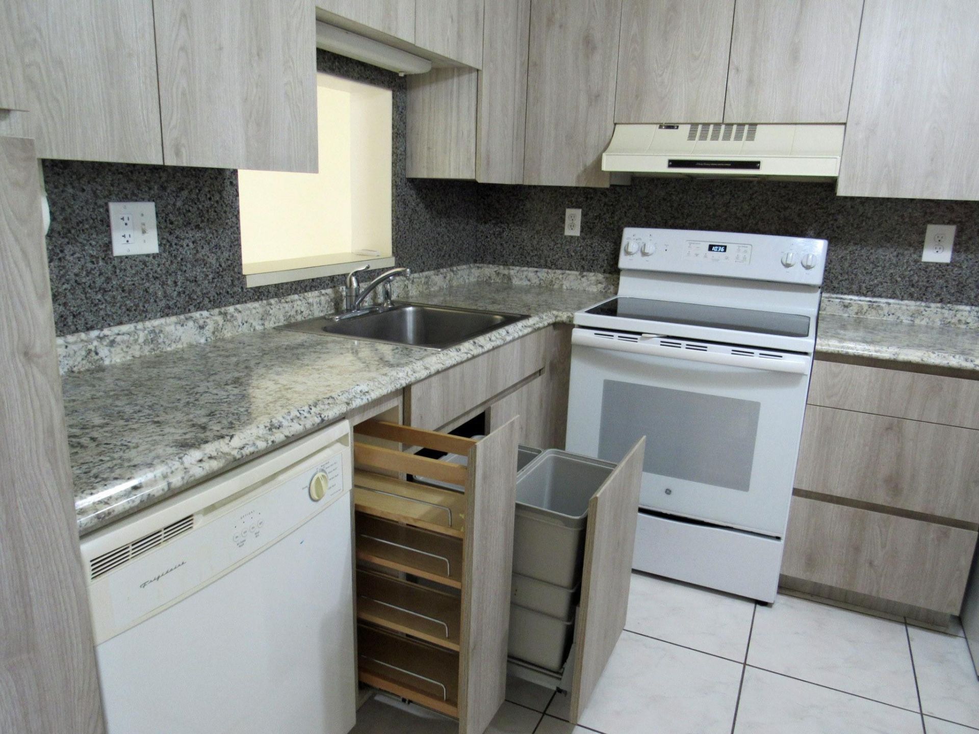 6351 N University Drive, Unit 224, Tamarac, FL 33321 Photo