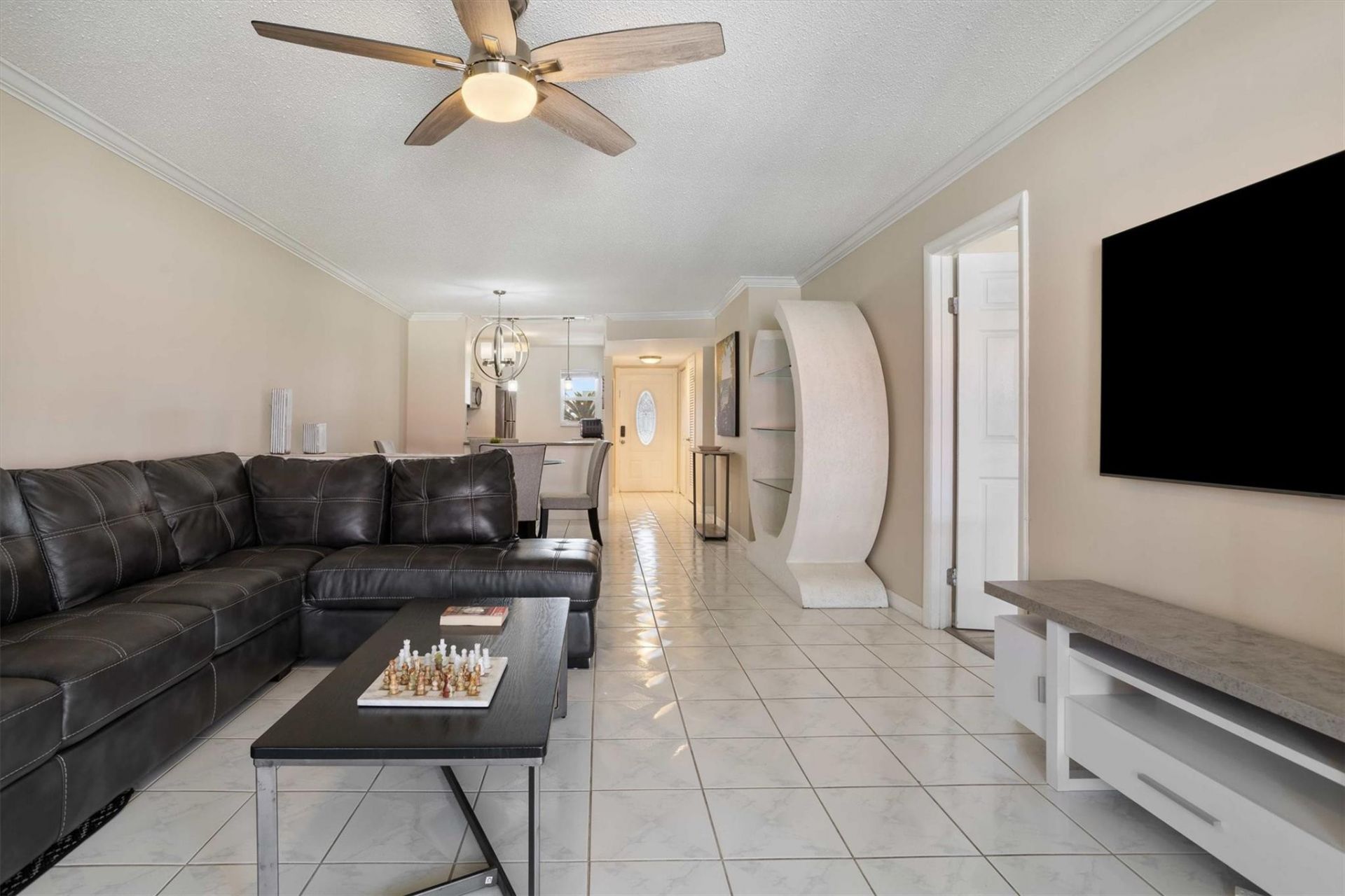 2097 S Ocean Drive, Unit 403, Hallandale Beach, FL 33009 Photo