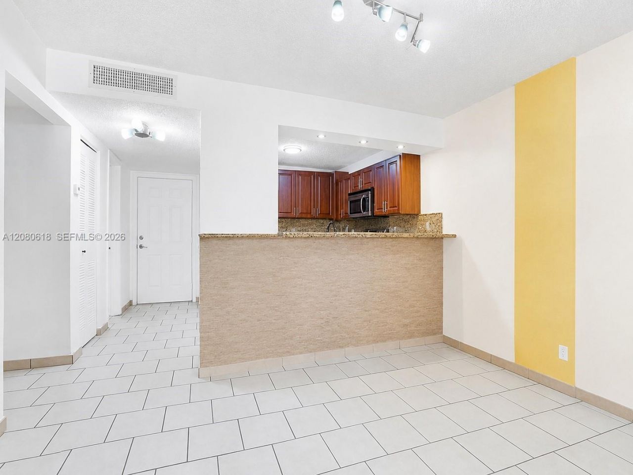 1850 W 56th St , Unit 2305, Hialeah, FL 33012 Photo