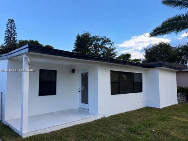 2324 Service Rd, Opa-Locka, FL 33054